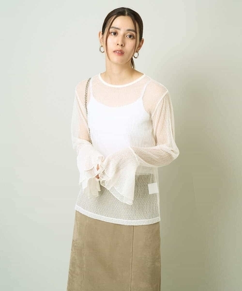 a.v.v（アーヴェヴェ）の「ベルスリーブドットチュールトップス（Tシャツ/カットソー・レディース・アイボリー/ブラック・36/40/38）」の17枚目の写真