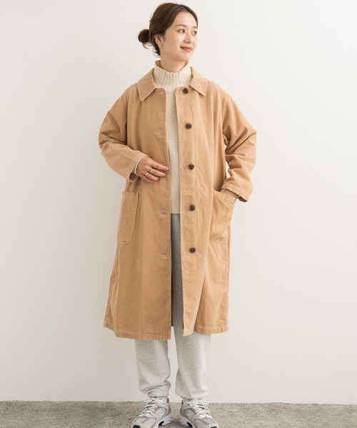 SMITH（スミス）の「『別注』SMITH×DOORS　コーデュロイロングコート（ステンカラーコート・レディース・ベージュ/ブラック・FREE）」の5枚目の写真