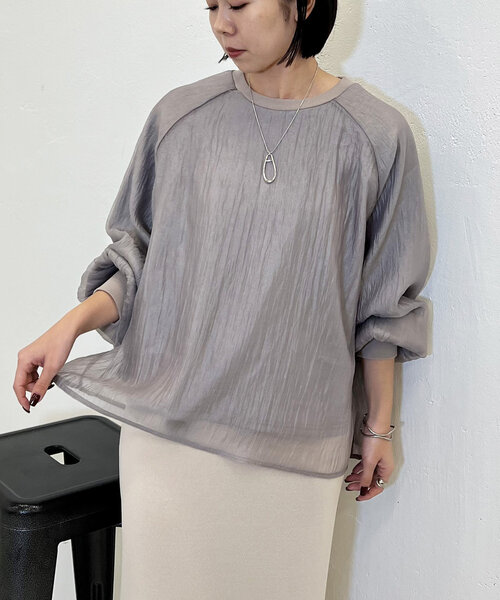 Jena espace merveilleux（ジェナ　エスパスメルヴェイユ）の「シアーレイヤードプルオーバー（Tシャツ/カットソー・レディース・ベージュ/カーキ/グレー・FREE）」の2枚目の写真