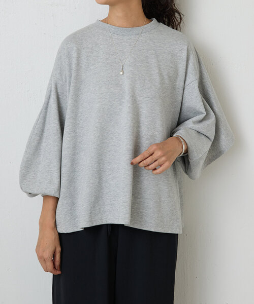 24AW 極美品 ビアズリー うしろフリルトレーナー スウェット ゆったり 黒. BEARDSLEY（ビアズリー）の「うしろフリルトレーナー（Tシャツ