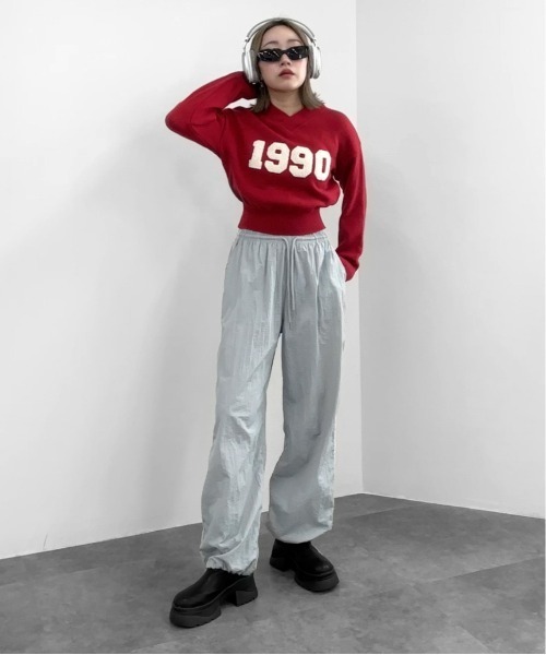 jiasecond.(ジアセカンド)の「【jiasecond.】フロントロゴニットトップス / トップス ニット ロゴ クロップド ショート プルオーバー 長袖 ブルー アイボリー レッド ZOZOTOWN限定(ニット/セーター・レディース・レッド/アイボリー/ブルー・FREE)」の4枚目の写真