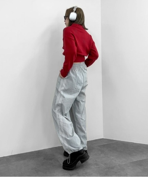 jiasecond.(ジアセカンド)の「【jiasecond.】フロントロゴニットトップス / トップス ニット ロゴ クロップド ショート プルオーバー 長袖 ブルー アイボリー レッド ZOZOTOWN限定(ニット/セーター・レディース・レッド/アイボリー/ブルー・FREE)」の12枚目の写真