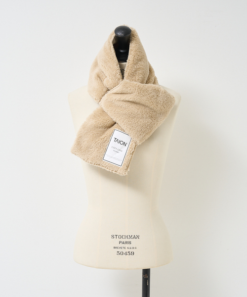 TAION（タイオン）の「【WEB限定】【TAION】シティリバーシブル ダウンボア マフラー（ストール/ショール・レディース・グレイッシュベージュ/ブラック/カーキ・フリー）」の8枚目の写真