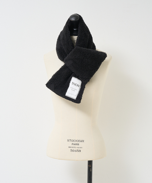 TAION（タイオン）の「【WEB限定】【TAION】シティリバーシブル ダウンボア マフラー（ストール/ショール・レディース・グレイッシュベージュ/ブラック/カーキ・フリー）」の13枚目の写真