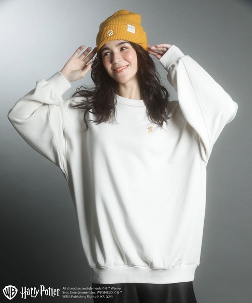 Green　Parks（グリーンパークス）の「ハリー・ポッター／サガラ刺繍裏毛プルオーバー（スウェット・レディース・ブルー/グリーン/オートミール/ベージュ・FREE）」の8枚目の写真