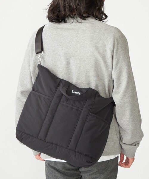 SHIPS（シップス）の「【WEB限定】SHIPS: 中綿 トート ショルダー バッグ（ショルダーバッグ・メンズ・ブルー/ブラック/グリーン・ONE SIZE）」の2枚目の写真