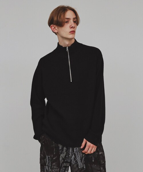 tk.TAKEO KIKUCHI（ティーケータケオキクチ）の「◆もちもちハーフジップニット（ニット/セーター・メンズ・ライトグレー/ネイビー/ブラック/ブルー・01/02/03）」の2枚目の写真