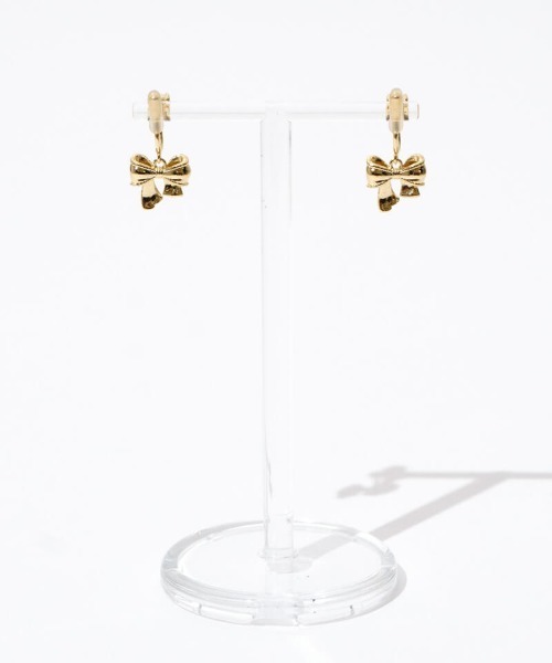flower（フラワー）の「リボンブランコイヤリング（イヤリング・レディース・ゴールド・FREE）」の3枚目の写真