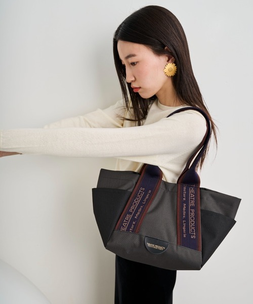 THEATRE PRODUCTS（シアタープロダクツ）の「バイカラーアウトポケットJQテープバッグ-M-/500mlペットボトル収納可能（トートバッグ・レディース・ブラック/ベージュ・FREE）」の9枚目の写真