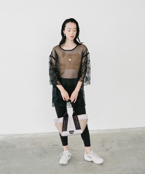 THEATRE PRODUCTS（シアタープロダクツ）の「バイカラーアウトポケットJQテープバッグ-M-/500mlペットボトル収納可能（トートバッグ・レディース・ブラック/ベージュ・FREE）」の20枚目の写真