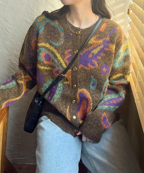 Rejoule（リジュール）の「変形ゴールドボタン ジャガードニット