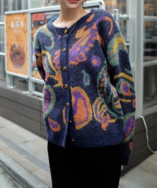 セール】変形ゴールドボタン ジャガードニットカーディガン