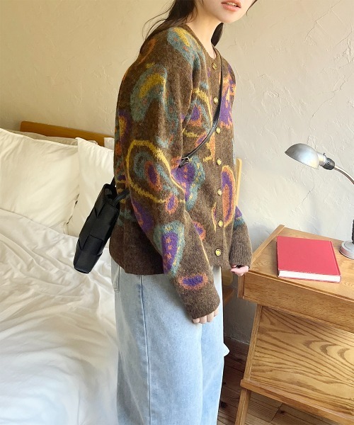 セール】変形ゴールドボタン ジャガードニットカーディガン