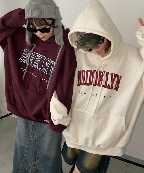 WEGO（ウィゴー）の「WEGO/BROOKLYNロゴビッグパーカー（パーカー・レディース・オートミール/ワイン/グレー・FREE）」の9枚目の写真