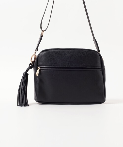 BEAMS HEART（ビームスハート）の「【オンオフ兼用】フリンジ ショルダーバッグ（ショルダーバッグ・レディース・オフホワイト/ブラック/ベージュ・ONE SIZE）」の8枚目の写真