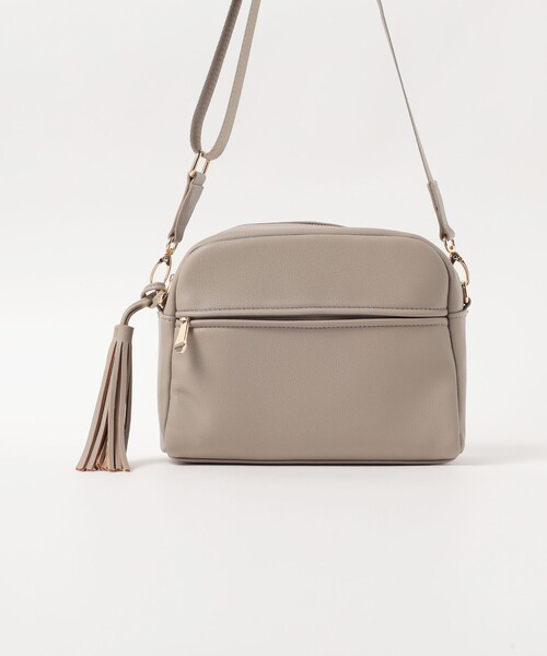 BEAMS HEART（ビームスハート）の「【オンオフ兼用】フリンジ ショルダーバッグ（ショルダーバッグ・レディース・オフホワイト/ブラック/ベージュ・ONE SIZE）」の12枚目の写真