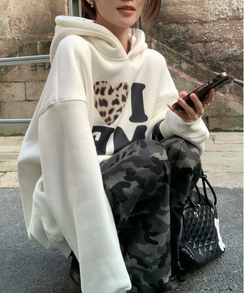 gossip！ロサンゼルス（ゴシップロサンゼルス）の「フード スウェット パーカー Y2K（パーカー・レディース・グレー/オフホワイト/ブラック・FREE）」の22枚目の写真