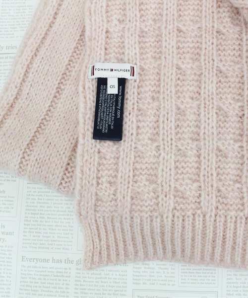 TOMMY HILFIGER（トミーヒルフィガー）の「マフラー ビーニー セット Tommy Hilfiger Women's Timeless Scarf Beanie Gp（マフラー・レディース・ピンク・OS）」の10枚目の写真