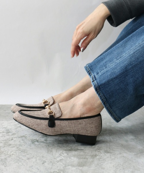 Fin（フィン）の「ゴールドビットローファー【低反発スポンジ入り】（ローファー・レディース・アイボリー/ベージュ/ブラック・22.5cm/23cm/23.5cm/24cm/24.5cm/25cm）」の14枚目の写真