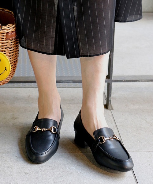 Fin（フィン）の「ゴールドビットローファー【低反発スポンジ入り】（ローファー・レディース・アイボリー/ベージュ/ブラック・22.5cm/23cm/23.5cm/24cm/24.5cm/25cm）」の13枚目の写真