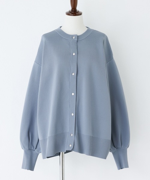 n'OrLABEL(ノアールレーベル)の「『ボリュームスリーブ配色カーディガン』(カーディガン/ボレロ・レディース・ブルー/ネイビー/アイボリー・FREE)」の4枚目の写真