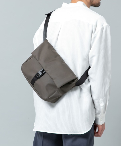 RODE SKO（ロデスコ）の「撥水フィドロックミニショルダーバッグ（ショルダーバッグ・メンズ・ブラック/カーキ・ONE）」の19枚目の写真