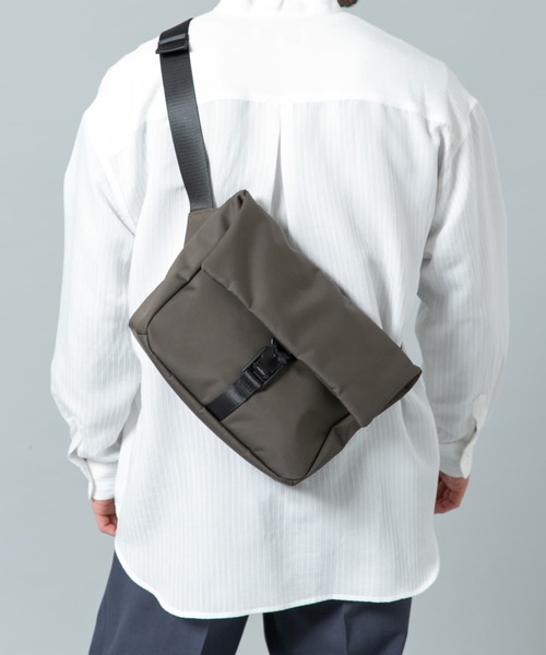 RODE SKO（ロデスコ）の「撥水フィドロックミニショルダーバッグ（ショルダーバッグ・メンズ・ブラック/カーキ・ONE）」の18枚目の写真
