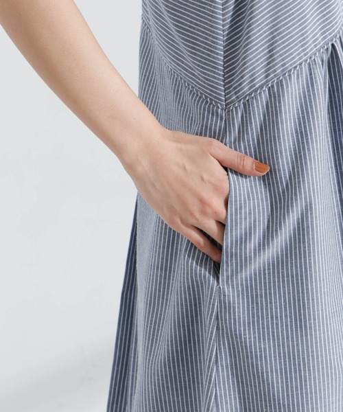 NANO universe（ナノユニバース）の「ストライプフレアキャミワンピース（ワンピース・レディース・ブルー/ネイビー・FREE）」の22枚目の写真