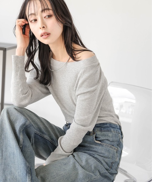 La-gemme(ラジェム)の「2WAYリブニットトップス(Tシャツ/カットソー・レディース・ブラック/ホワイト/グレー/ベージュ・フリー)」の17枚目の写真