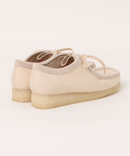 Clarks(クラークス)の「【Clarks / クラークス】 Wallabee ワラビー(モカシン/デッキシューズ・メンズ・ベージュ・MEDIUM/LARGE)」の2枚目の写真