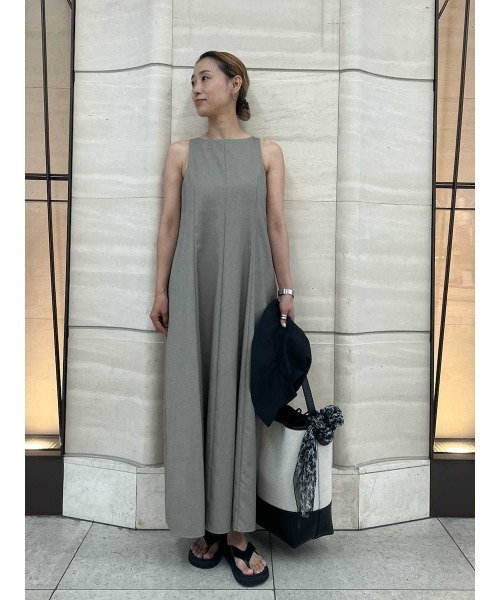 INDIVI＊ベージュ＊【マシンウォッシュ】パウダリーサテンワンピース INDIVI＊ベージュ＊【マシンウォッシュ】パウダリーサテンワンピース