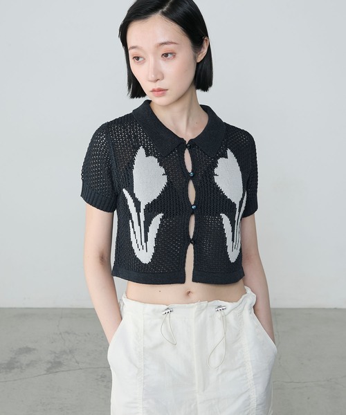 セール】【Uniquely bold design】Tulip flower motif compact