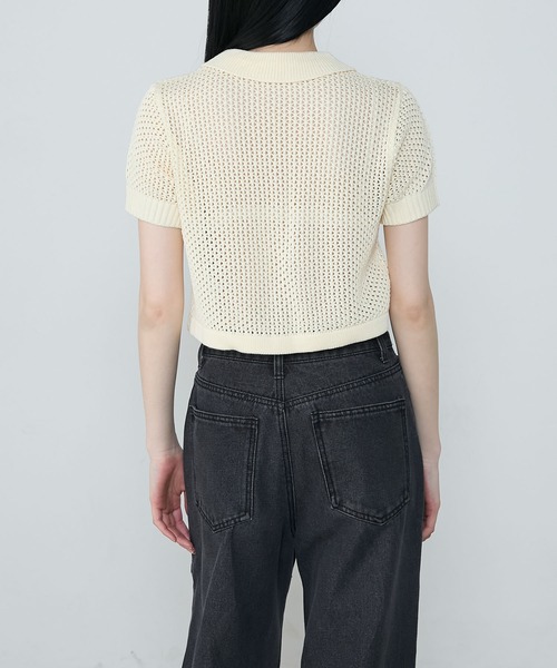 le ELMi（ルエルミ）の「【Uniquely bold design】Tulip flower motif compact polo knit / フラワーデザイン ニットカーディガントップス（カーディガン/ボレロ・レディース・ブラウン/ブラック/オフホワイト・FREE）」の8枚目の写真