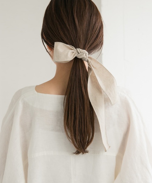 URBAN RESEARCH DOORS(アーバンリサーチドアーズ)の「リネンリボンヘアフック(ヘアゴム・レディース・ブラック/ナチュラル・ONE)」の3枚目の写真