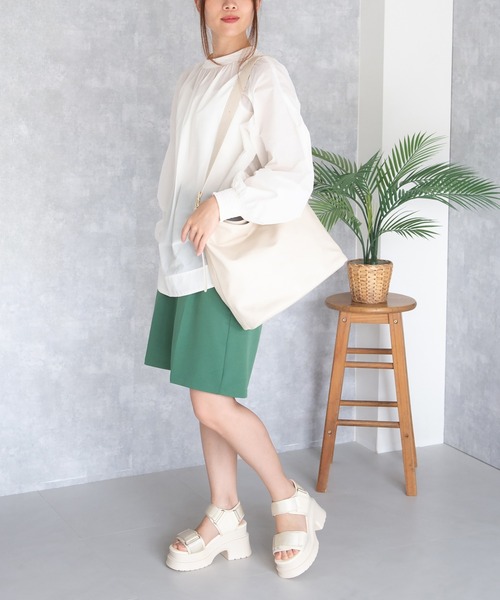 JELLY BEANS(ジェリービーンズ)の「A4対応ソフトワンショルダーバッグ(184-53020)JELLY BEANS(ジェリービーンズ)(ショルダーバッグ・レディース・ピンクベージュ/アイボリー/ブラック・FREE)」の16枚目の写真