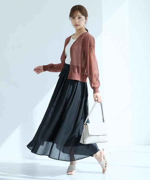 Andemiu（アンデミュウ）の「シアーVネックカーディガン494362（カーディガン/ボレロ・レディース・オフホワイト/ブラック/モカ・FREE）」の5枚目の写真