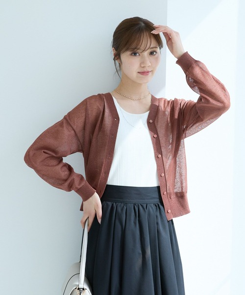 Andemiu（アンデミュウ）の「シアーVネックカーディガン494362（カーディガン/ボレロ・レディース・オフホワイト/ブラック/モカ・FREE）」の4枚目の写真