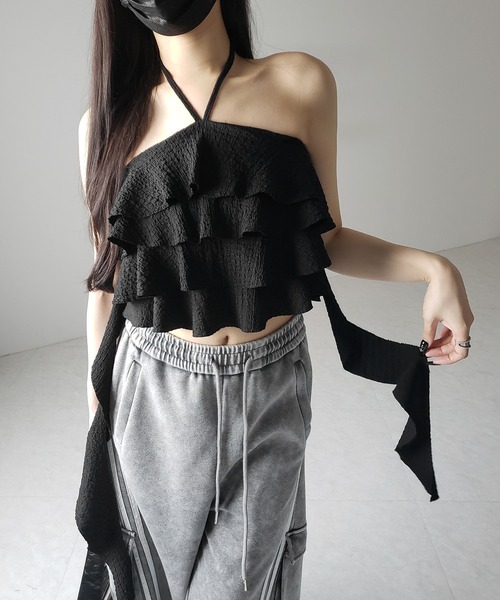 me+em select(ミームセレクト)の「【 2color 】クロスストラップフリルビスチェベアトップス / cross strap frill bustier bare tops(その他トップス・レディース・ブラック/ホワイト・FREE)」の16枚目の写真