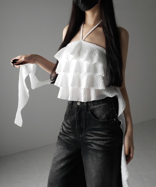 me+em select(ミームセレクト)の「【 2color 】クロスストラップフリルビスチェベアトップス / cross strap frill bustier bare tops(その他トップス・レディース・ブラック/ホワイト・FREE)」の11枚目の写真