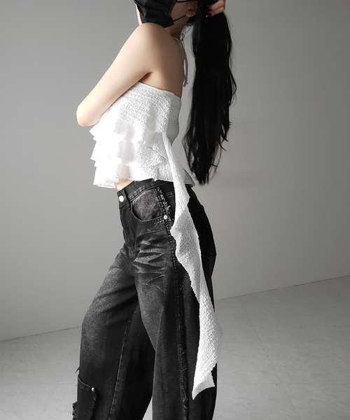 me+em select(ミームセレクト)の「【 2color 】クロスストラップフリルビスチェベアトップス / cross strap frill bustier bare tops(その他トップス・レディース・ブラック/ホワイト・FREE)」の10枚目の写真