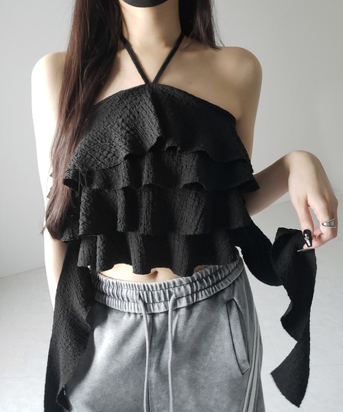 me+em select(ミームセレクト)の「【 2color 】クロスストラップフリルビスチェベアトップス / cross strap frill bustier bare tops(その他トップス・レディース・ブラック/ホワイト・FREE)」の19枚目の写真