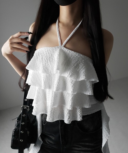 me+em select(ミームセレクト)の「【 2color 】クロスストラップフリルビスチェベアトップス / cross strap frill bustier bare tops(その他トップス・レディース・ブラック/ホワイト・FREE)」の6枚目の写真