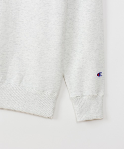 Champion(チャンピオン)の「【Champion/チャンピオン】メンズ ベーシック クルーネックスウェットシャツ(スウェット・メンズ・ブラック系その他/オートミール/ネイビー/ライトイエロー/オフホワイト・X-LARGE/LARGE/MEDIUM/SMALL)」の17枚目の写真
