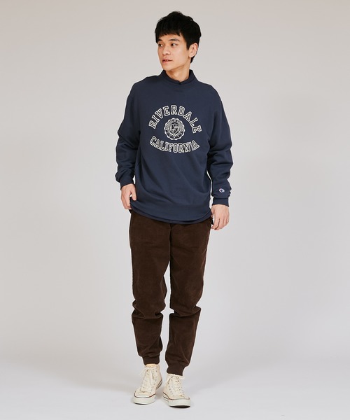 Champion(チャンピオン)の「【Champion/チャンピオン】メンズ ベーシック クルーネックスウェットシャツ(スウェット・メンズ・ブラック系その他/オートミール/ネイビー/ライトイエロー/オフホワイト・X-LARGE/LARGE/MEDIUM/SMALL)」の21枚目の写真