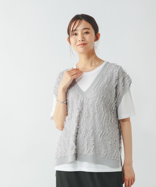 GLOBAL WORK（グローバルワーク）の「シアーフリンジベスト＊半袖T/492462（Tシャツ/カットソー・レディース・ライトグレー/ブラック/オフホワイト・MEDIUM/LARGE）」の18枚目の写真