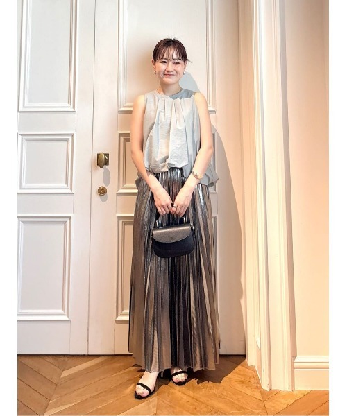 allureville（アルアバイル）の「ライトタフタコンビバルーンプルオーバー（Tシャツ/カットソー・レディース・ネイビー/レッド/ライトグレー・2）」の4枚目の写真