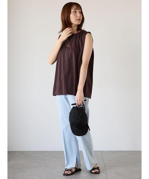 Te chichi TERRASSE（テチチテラス）の「【接触冷感】肩タックノースリーブチュニック（Tシャツ/カットソー・レディース・ブラウン/オフホワイト/チャコールグレー・F）」の7枚目の写真