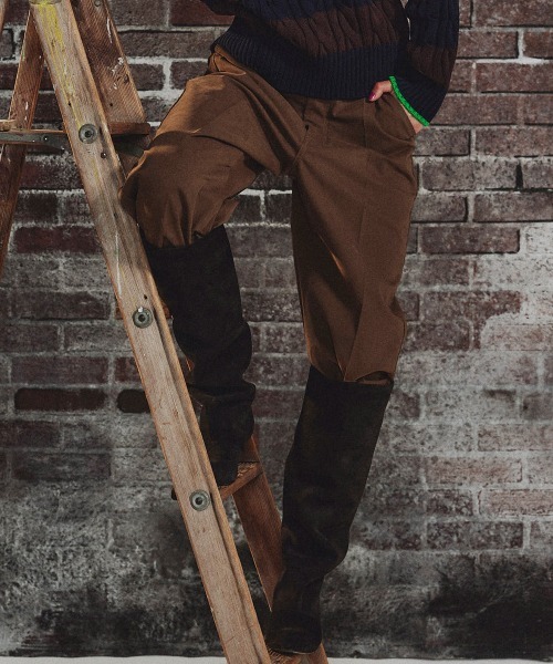 DOUBLE STANDARD CLOTHING(ダブルスタンダードクロージング)の「ツイルコットンストレッチパンツ(その他パンツ・レディース・ダークグリーン/ブラウン・38/36)」の1枚目の写真