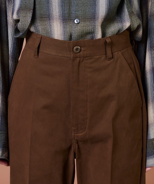 DOUBLE STANDARD CLOTHING(ダブルスタンダードクロージング)の「ツイルコットンストレッチパンツ(その他パンツ・レディース・ダークグリーン/ブラウン・38/36)」の7枚目の写真