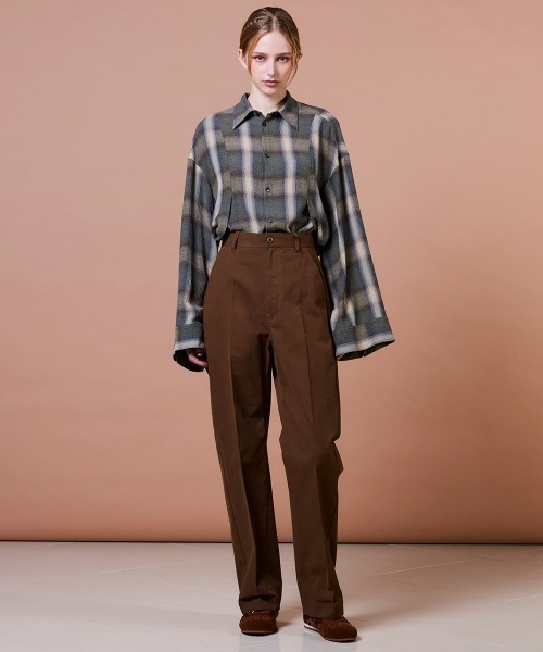 DOUBLE STANDARD CLOTHING(ダブルスタンダードクロージング)の「ツイルコットンストレッチパンツ(その他パンツ・レディース・ダークグリーン/ブラウン・38/36)」の17枚目の写真
